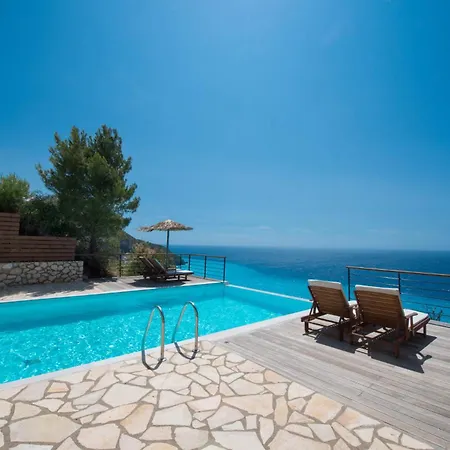 Modern Style Villa *