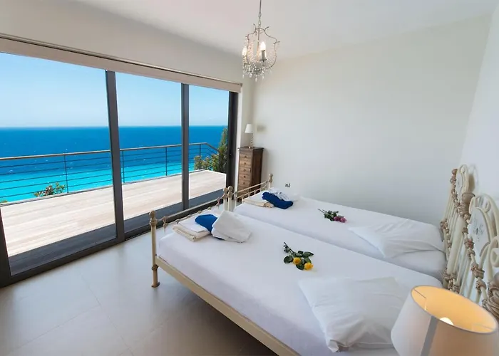 Modern Style Villa Agios Nikitas